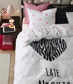 Ekologinen LATE NIGHTS -pussilakanasetti, 2 osaa Musta/roosa