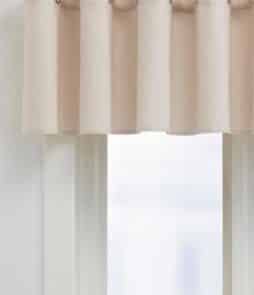 KURSIV-rengaskappa Luunvalkoinen