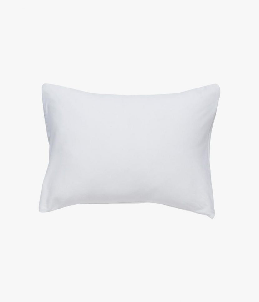 https://www.hemtex.fi/media/kuddskydd_vit_jersey_eco_146307000000001_large.jpg