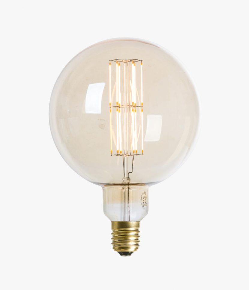 https://www.hemtex.fi/media/Vatt_weke_Mr_globe_gold_E40_glodlampa_146921191000001_large.jpg