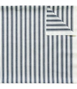 Pintakäsitelty pöytäliina, Stina,