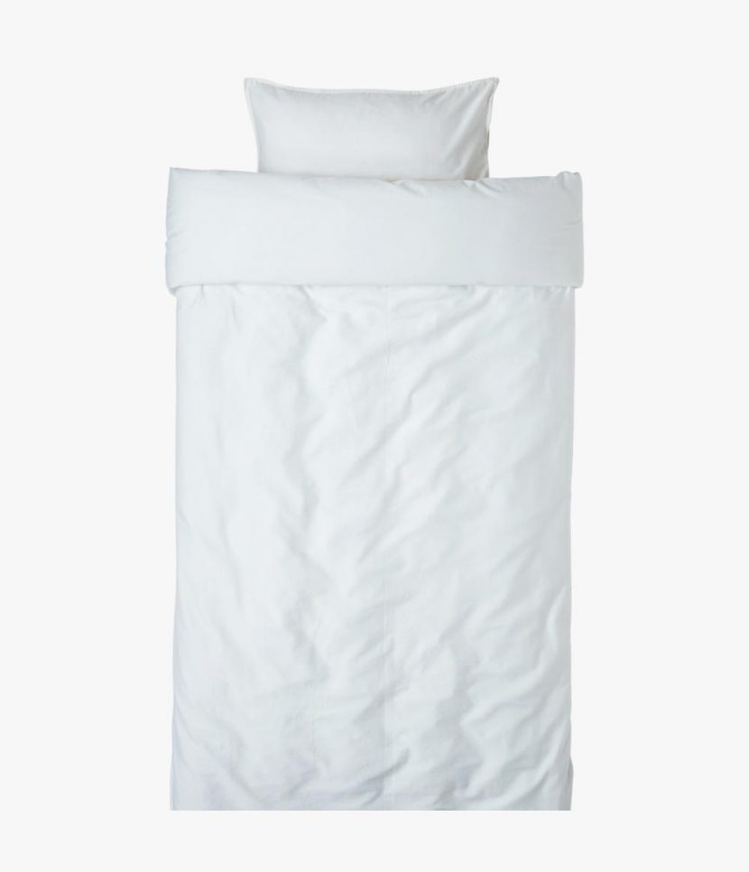 https://www.hemtex.fi/media/paslakan_creme_washed_satin_147987060000001_large.jpg