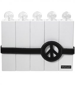 Pöytävalaisin, Hold on,